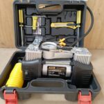Dera branded 12V 2-cylinder air compressor